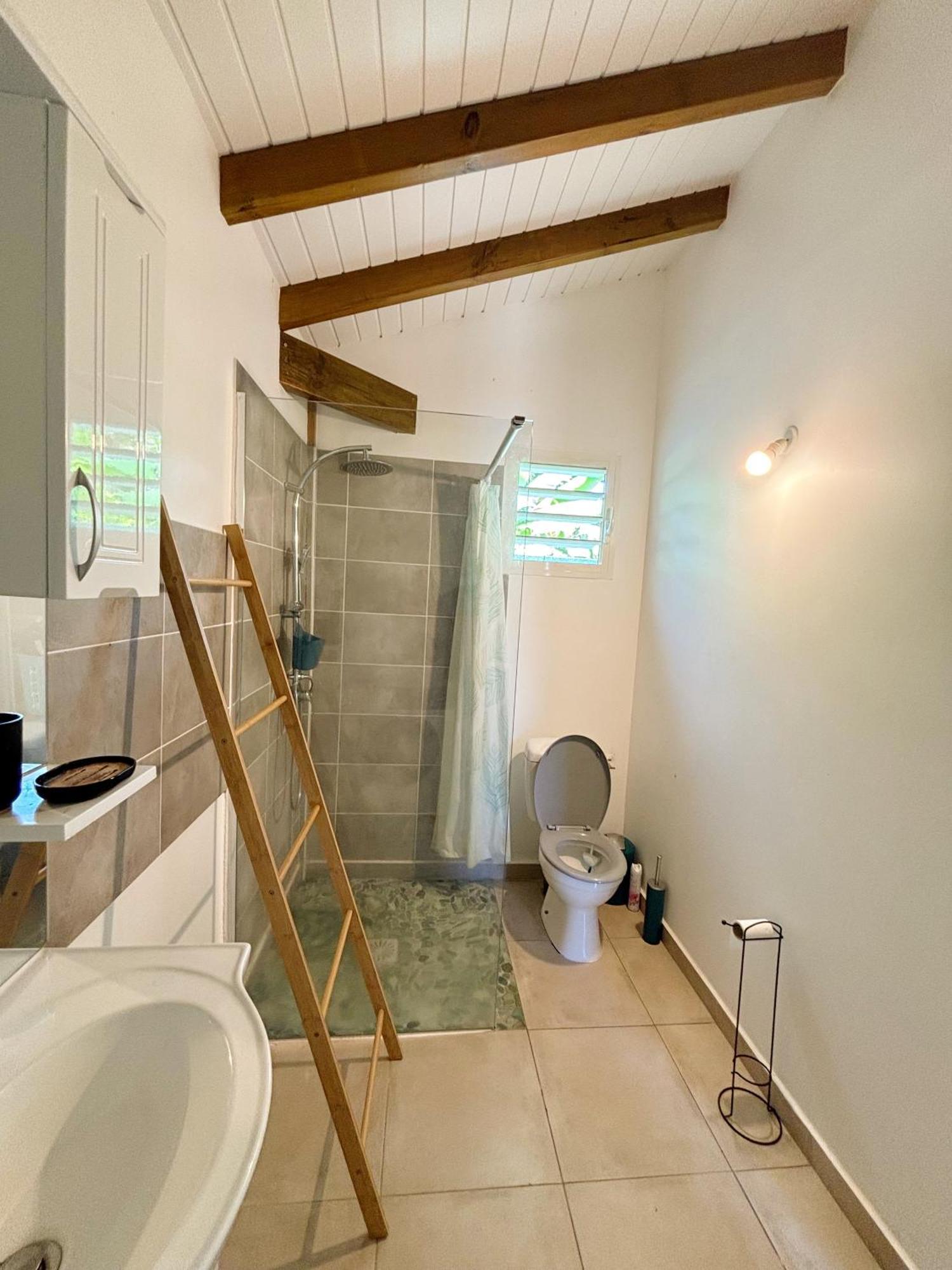 Bunghello Village Piscine & Spa Trois-Rivières 외부 사진